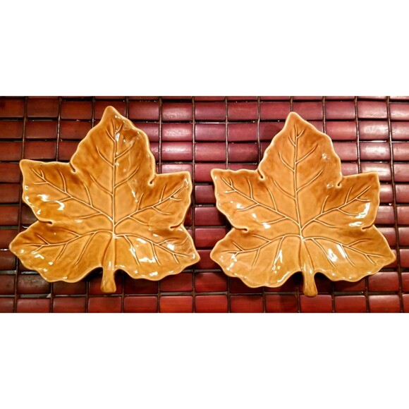 Pair of Pottery Barn Brown Maple Leaf Salad Plates 11"x10" Retired - Picture 1 of 4